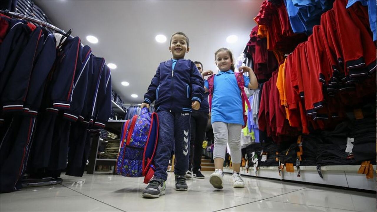 Bakan Tekin'den okul kıyafeti açıklaması