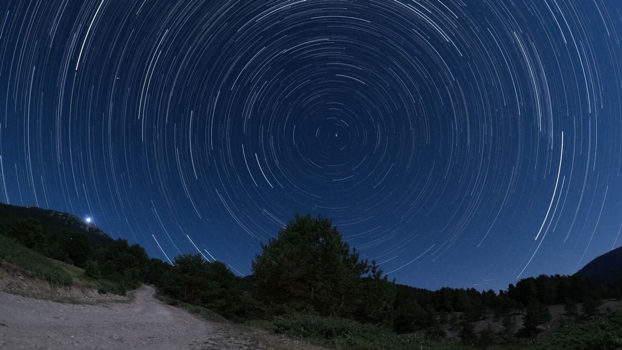 Perseid meteor yağmuru Türkiye semalarını aydınlattı