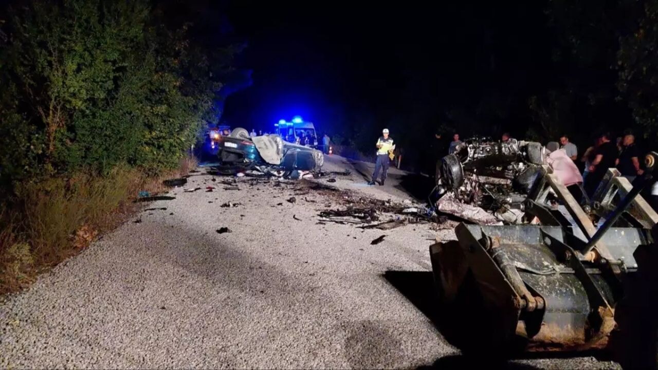 Çanakkale'de katliam gibi trafik kazası