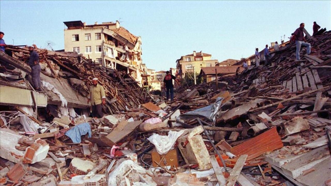 17 Ağustos depreminin bilinmeyenleri… Özel Kalem Müdürü anlattı