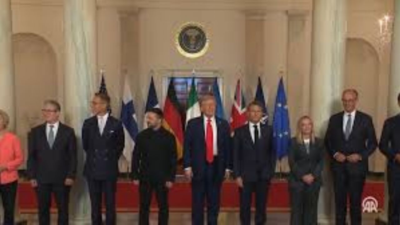 Trump ve Zelenskiy, Avrupalı liderlerle Beyaz Saray'da bir araya geldi