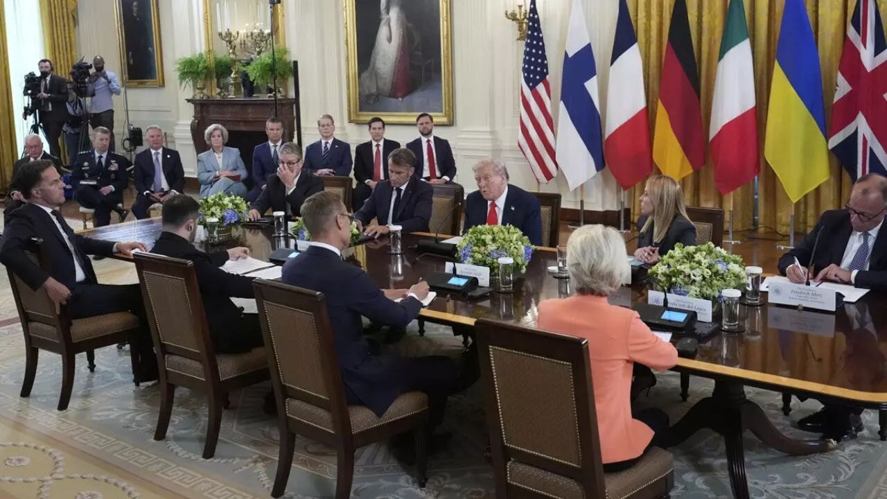 Macron'dan kritik açıklama: Türkiye barış masasında yer almalı