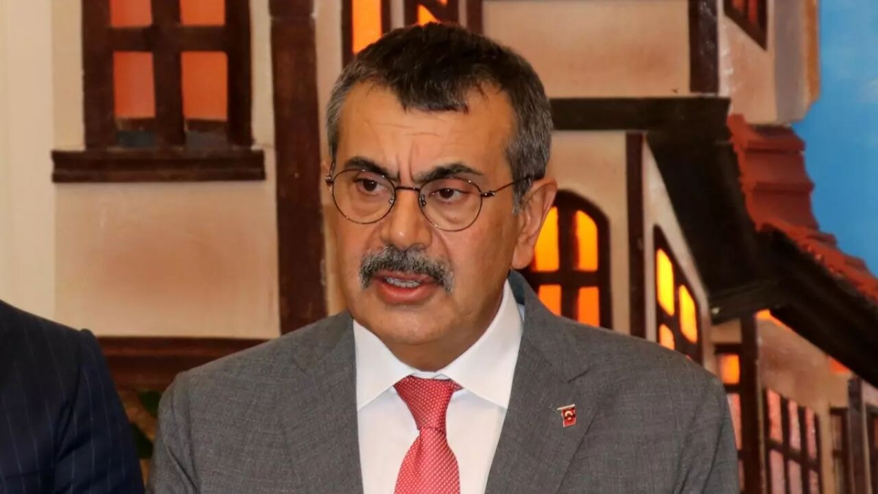 Milli Eğitim Bakanı Tekin'den çevre dostu proje müjdesi