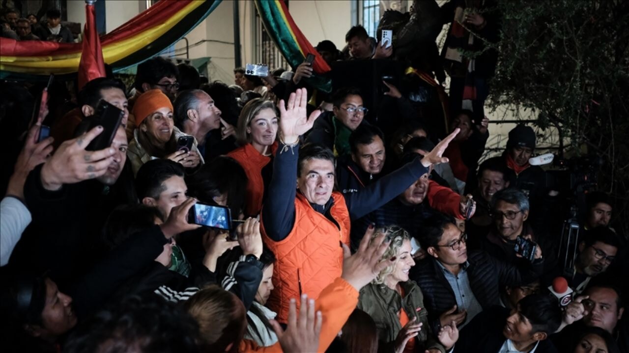 Bolivya'da solun 20 yıllık hakimiyeti son buldu: MAS tarihi yenilgi yaşadı