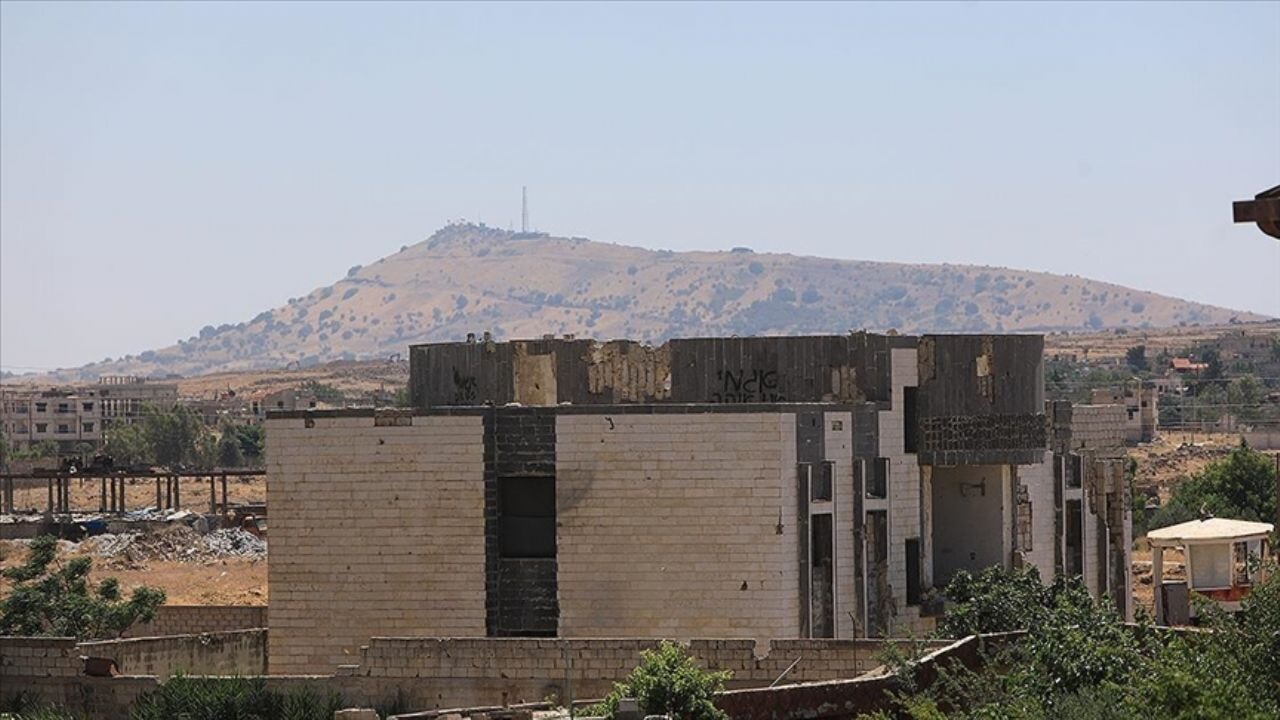 İsrailli saldırganlar Suriye'de toprak gaspı başlattı!