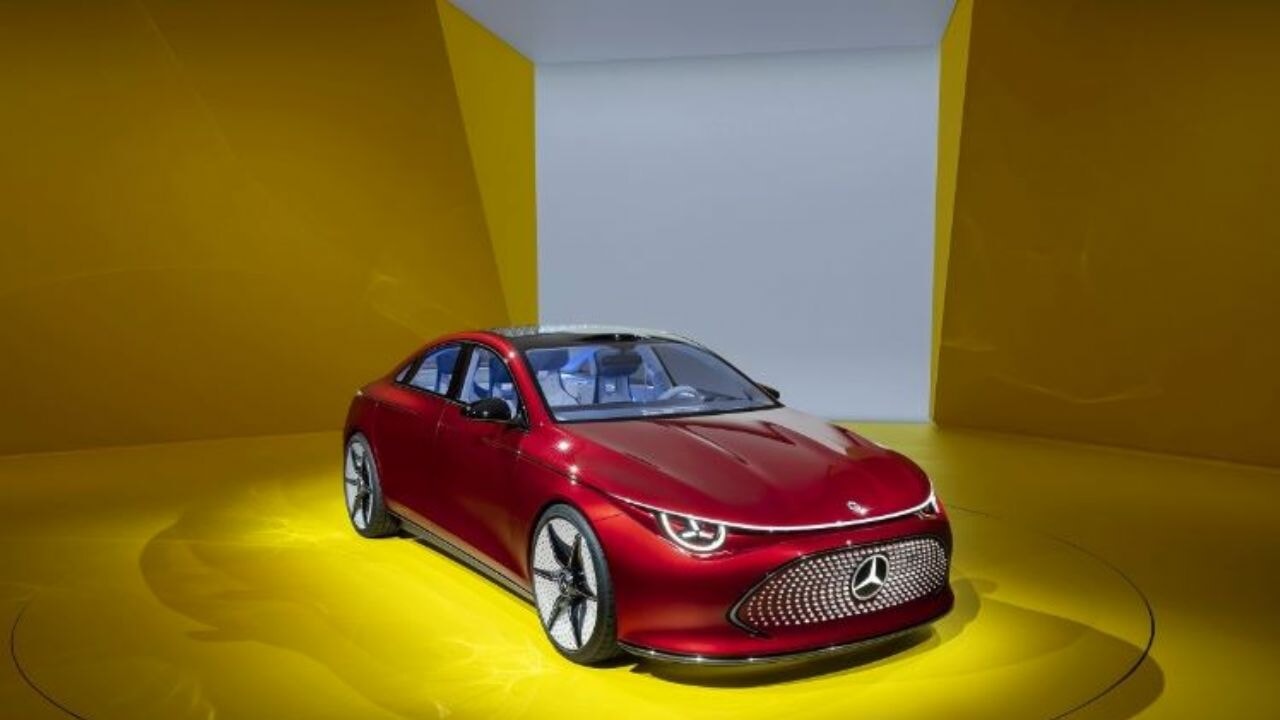 Mercedes-Benz'den Elektrikli CLA Atılımı