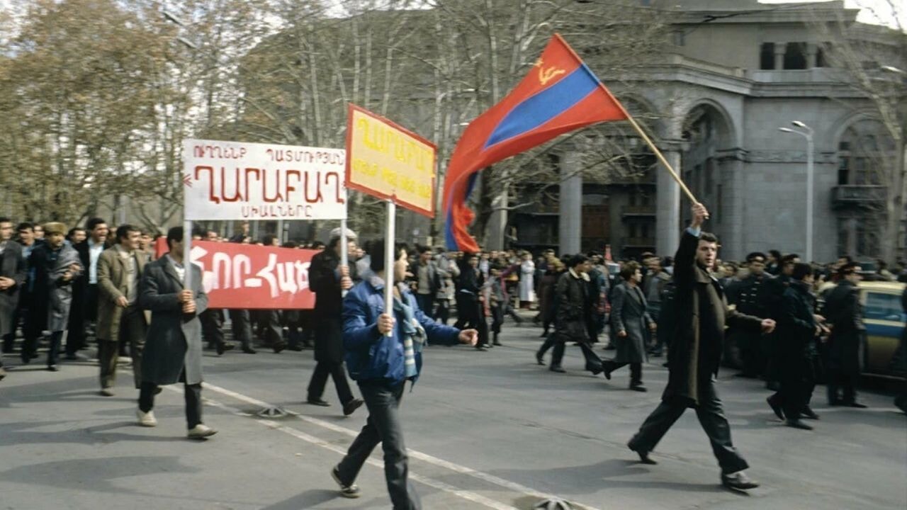Paşinyan'dan tartışmalı Karabağ çıkışı: 'Sovyetlerin dayattığı bir ideolojiydi'
