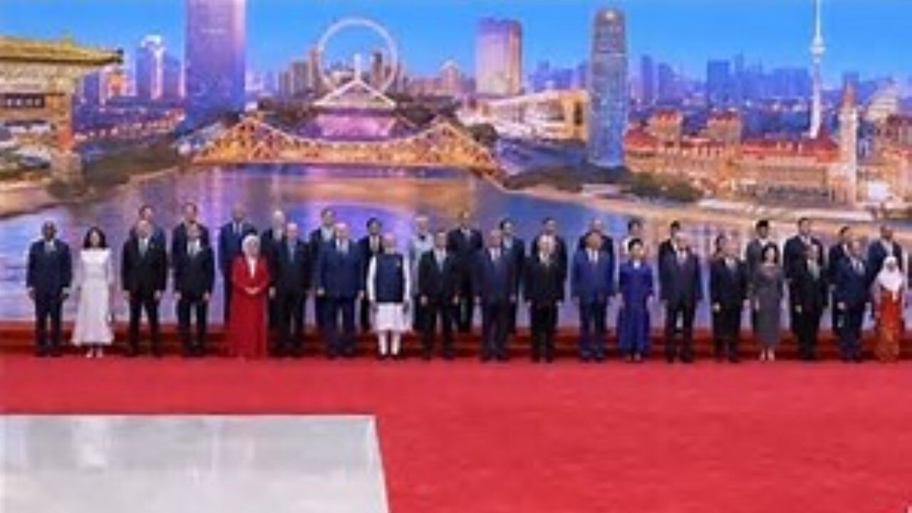 Cumhurbaşkanı Erdoğan, Şanghay İşbirliği Örgütü Zirvesi'ndeki aile fotoğrafı çekimine katıldı