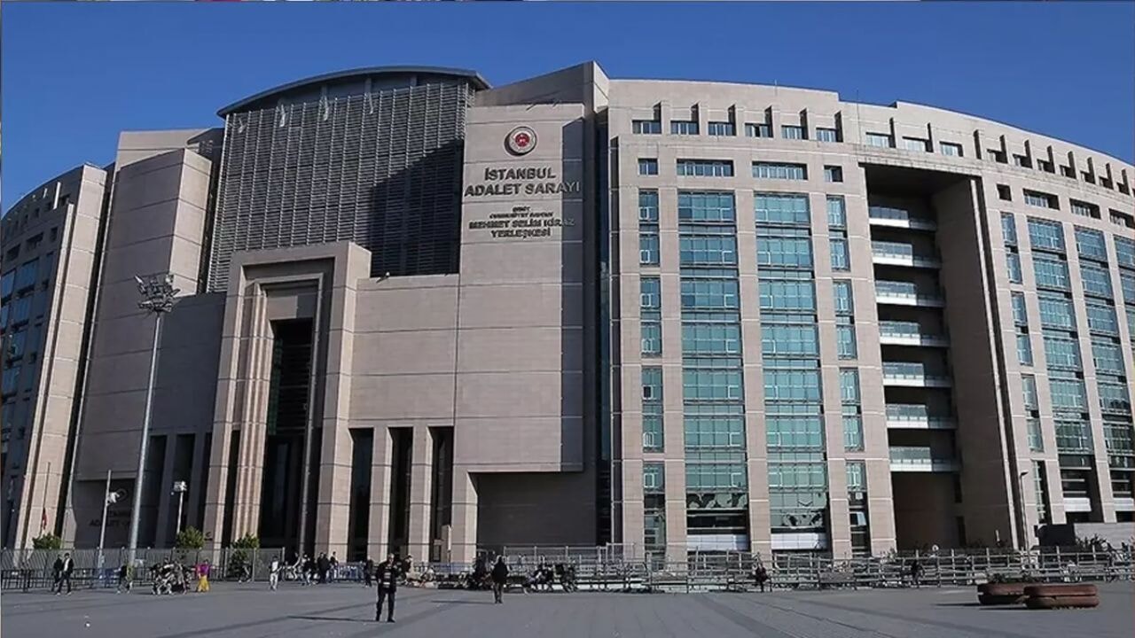 İstanbul'da FETÖ bağlantılı casusluk soruşturmasında iki tutuklama