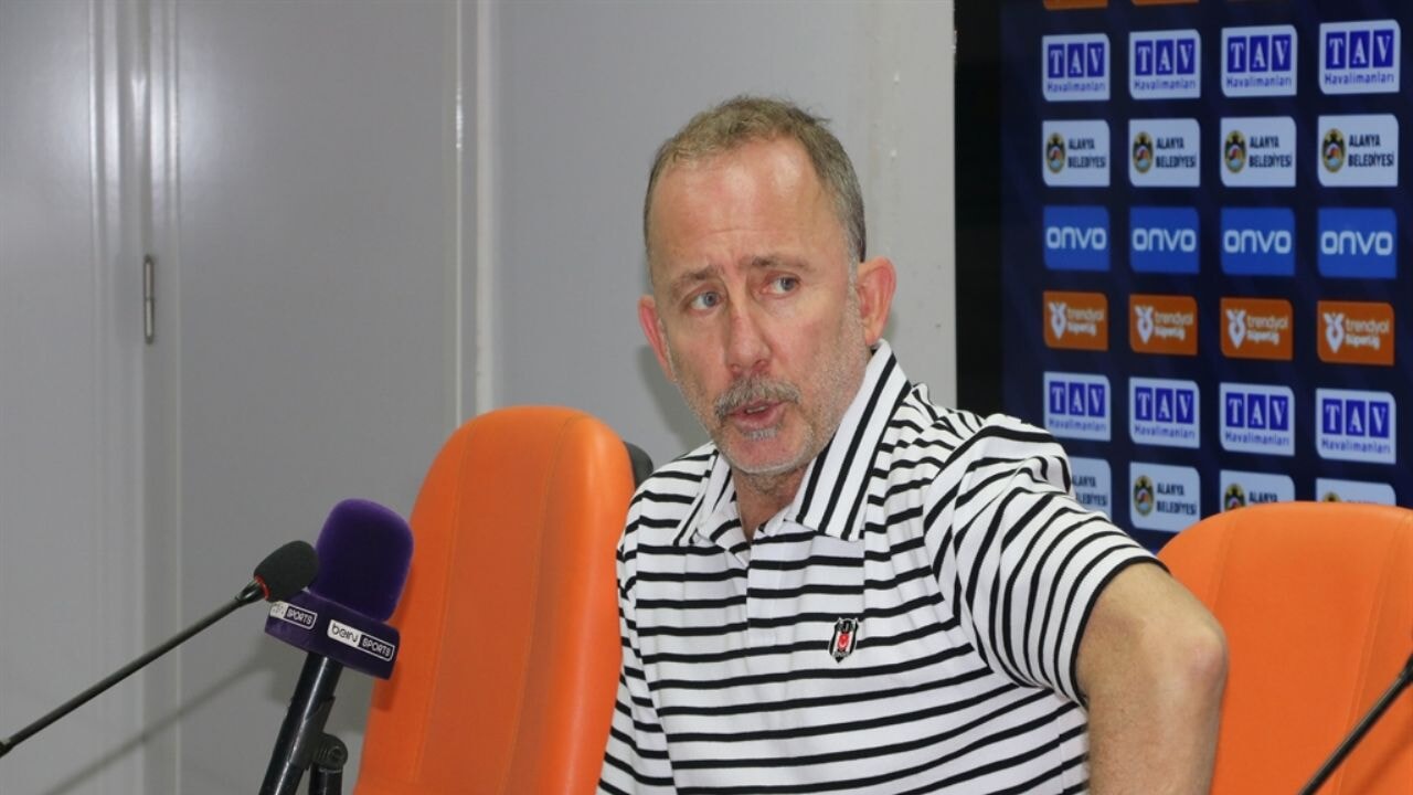 'Bu takımın derdi nedir?..' Sergen Yalçın'dan açıklamalar...