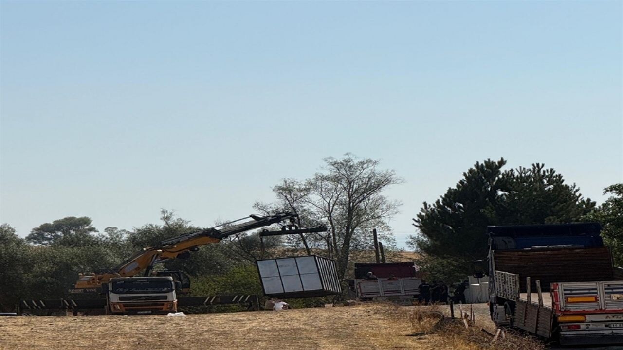 Sahibi askeri casusluktan tutuklanan fabrikaya operasyon