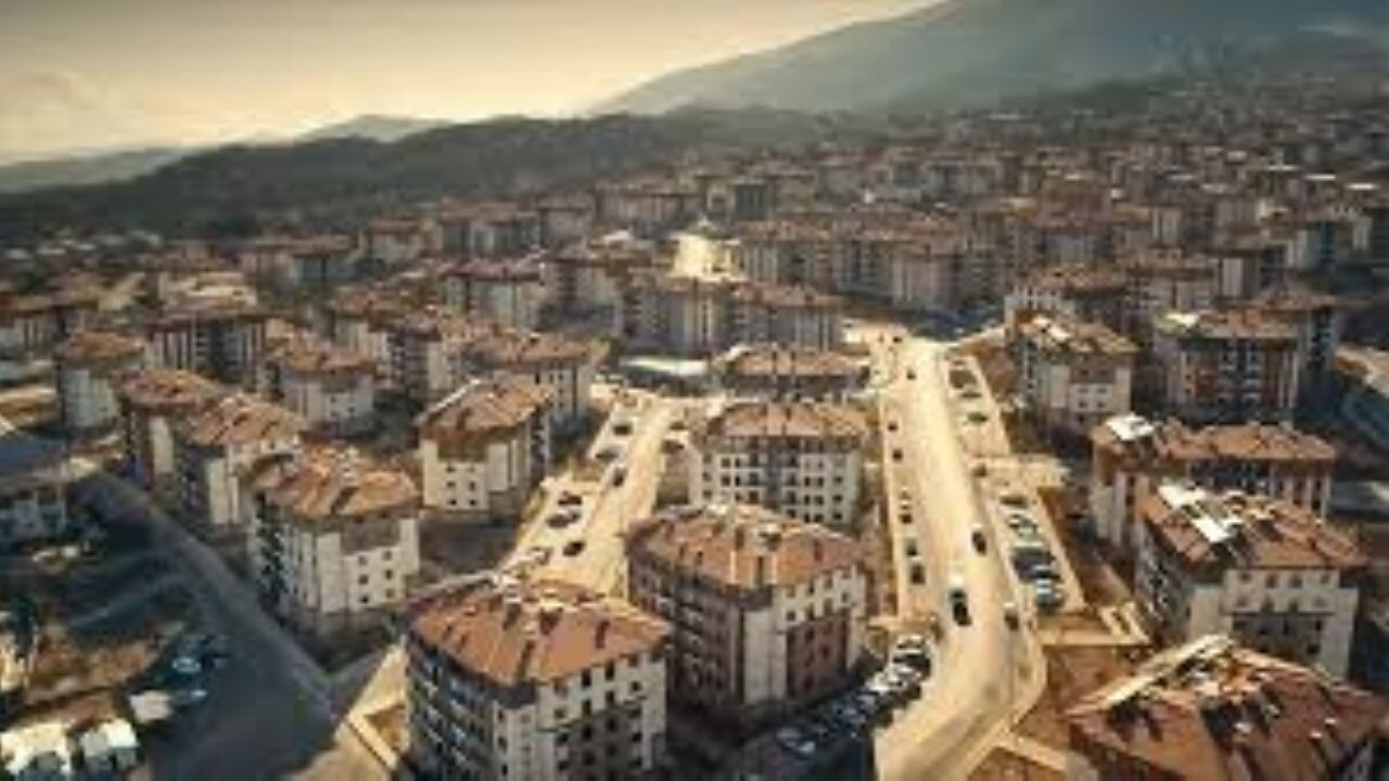 Bakan Kurum'dan deprem bölgesinde yapımı tamamlanan 300 bininci konuta ilişkin paylaşım