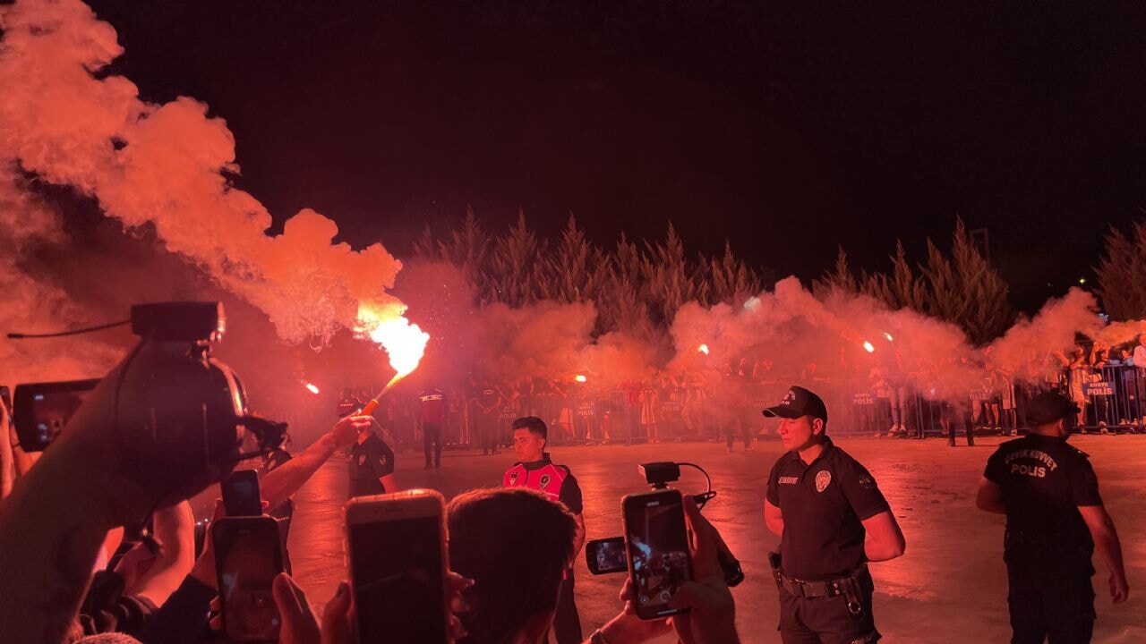 Türkiye-İspanya maçı öncesi A Milli Takım Konya'da