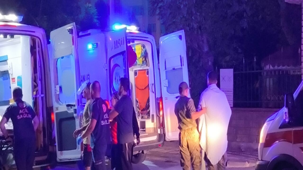 Orduevinde yangın: 16 asker hastaneye kaldırıldı