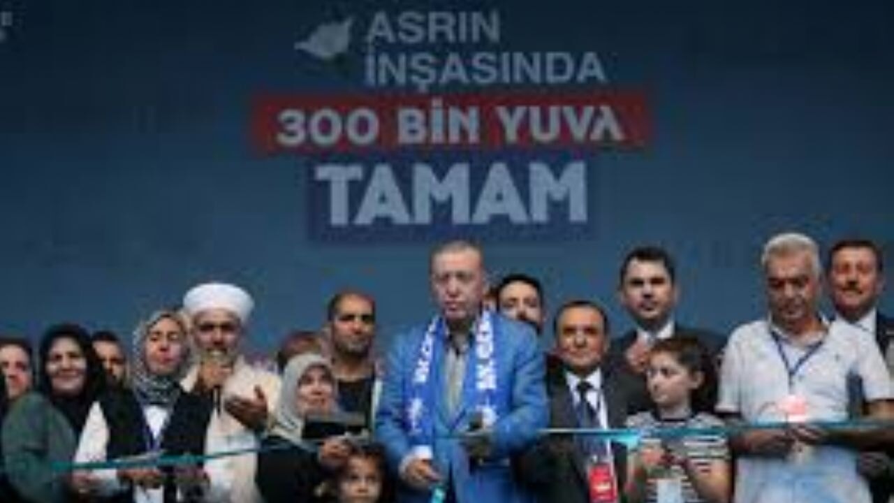 Cumhurbaşkanı Erdoğan, '300 Bininci Afet Konutu Kura Çekimi ve Anahtar Teslimi Töreni'nde konuştu