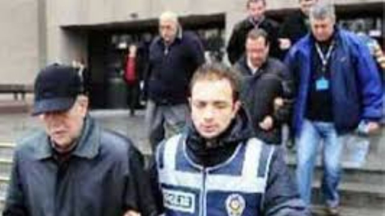 Manavgat'ta büyük operasyon: Şükrü Sözen ve kardeşi gözaltına alındı