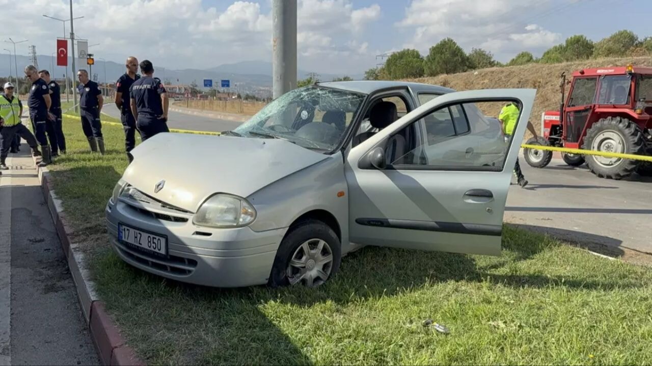 Çanakkale'de feci kaza! Tırla otomobil çarpıştı