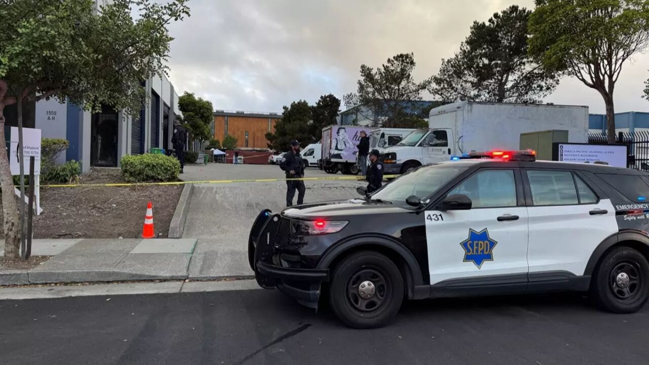 ABD'de önce sokakta sonra hastane önünde silahlı saldırı