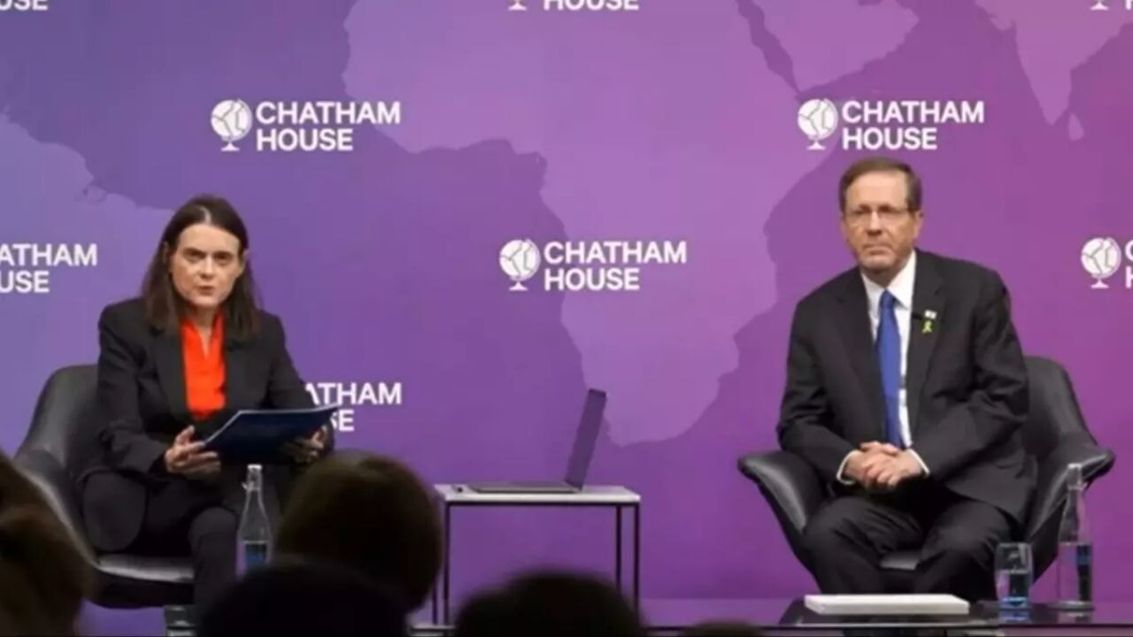 Londra'da protestolarla karşılanan İsrail Cumhurbaşkanı Herzog'un yayında konuşması kesildi