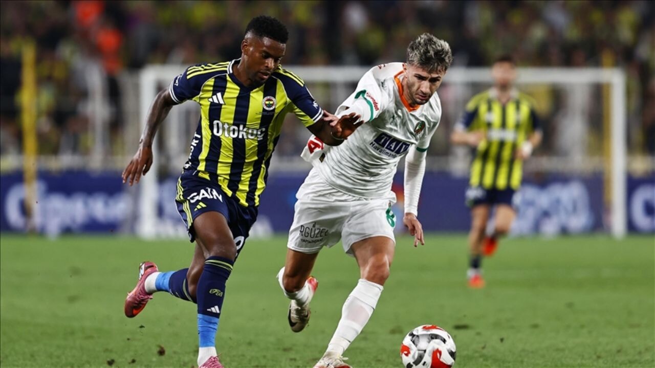 Fenerbahçe, Alanyaspor'a evinde puan kaptırdı: 'Ali Koç istifa' tepkileri