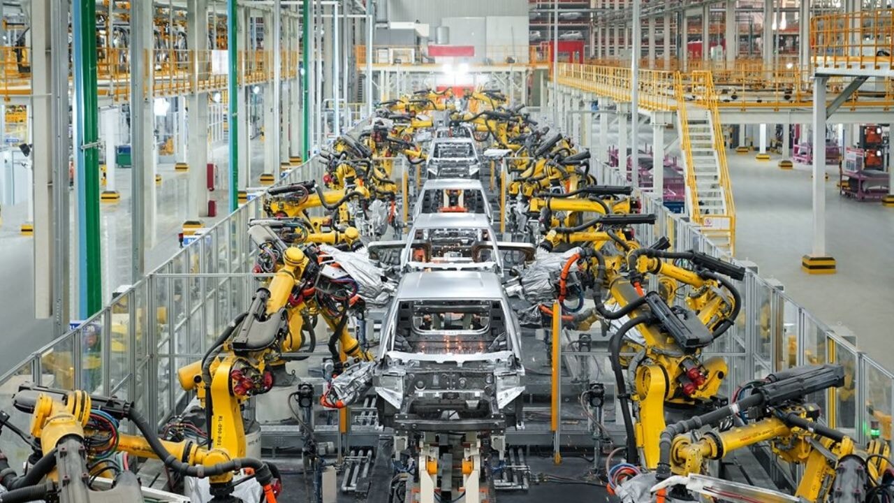 BYD'den Türkiye'ye Şok Macaristan Fabrikası Öne Çekildi