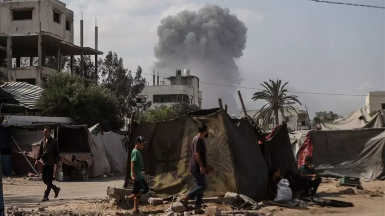 Dünya çapında sanatçılar eserlerini İsrail'den çekme kararı aldı