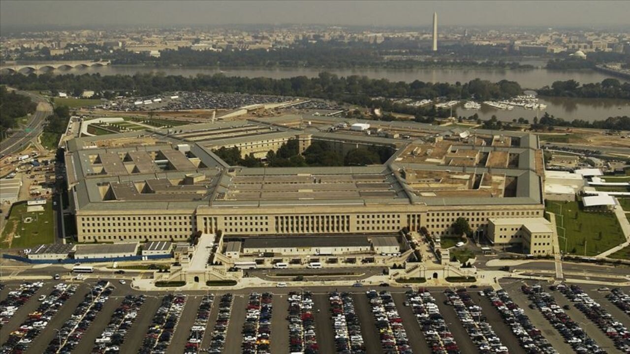 Pentagon gazetecilere yasaklandı