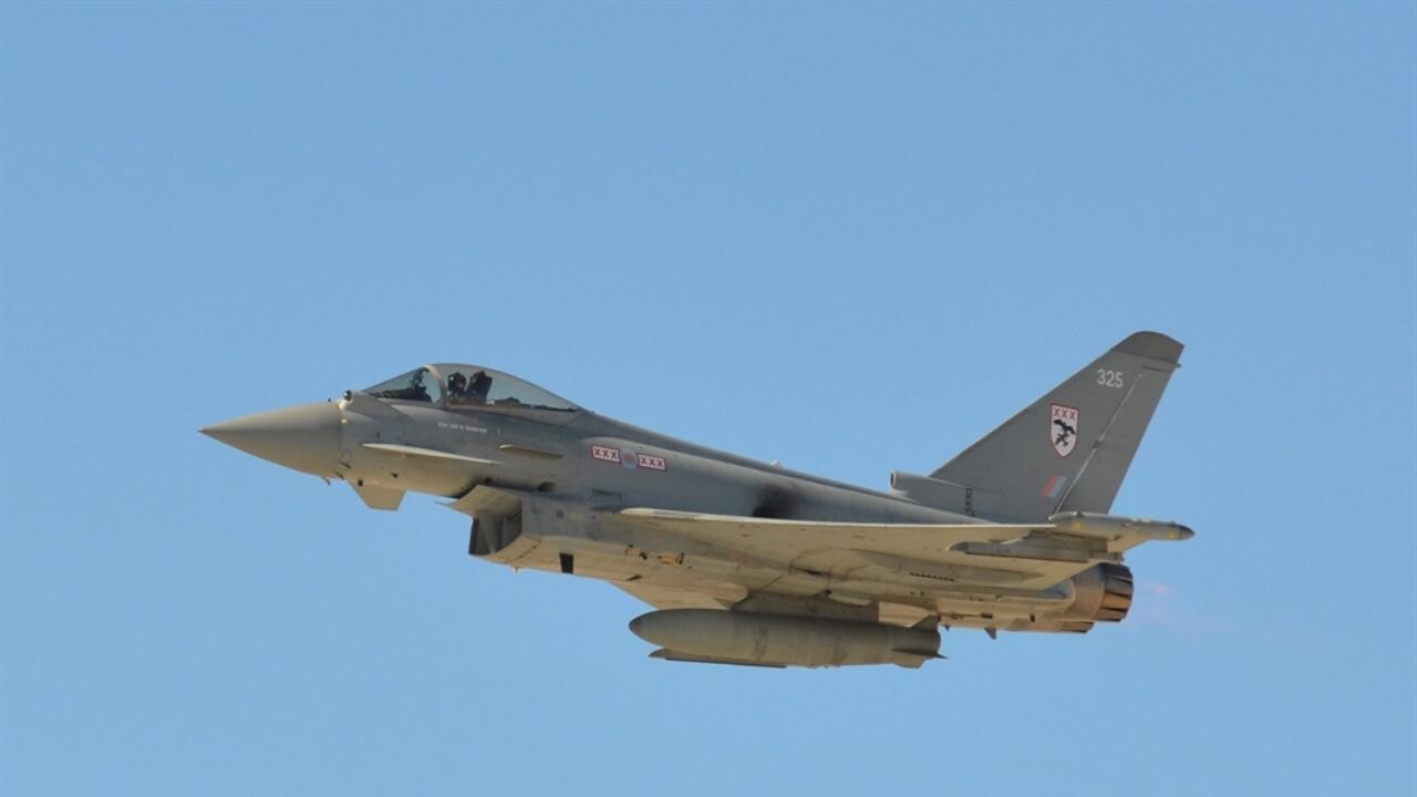 İngilizler ilk kez Türk semalarında