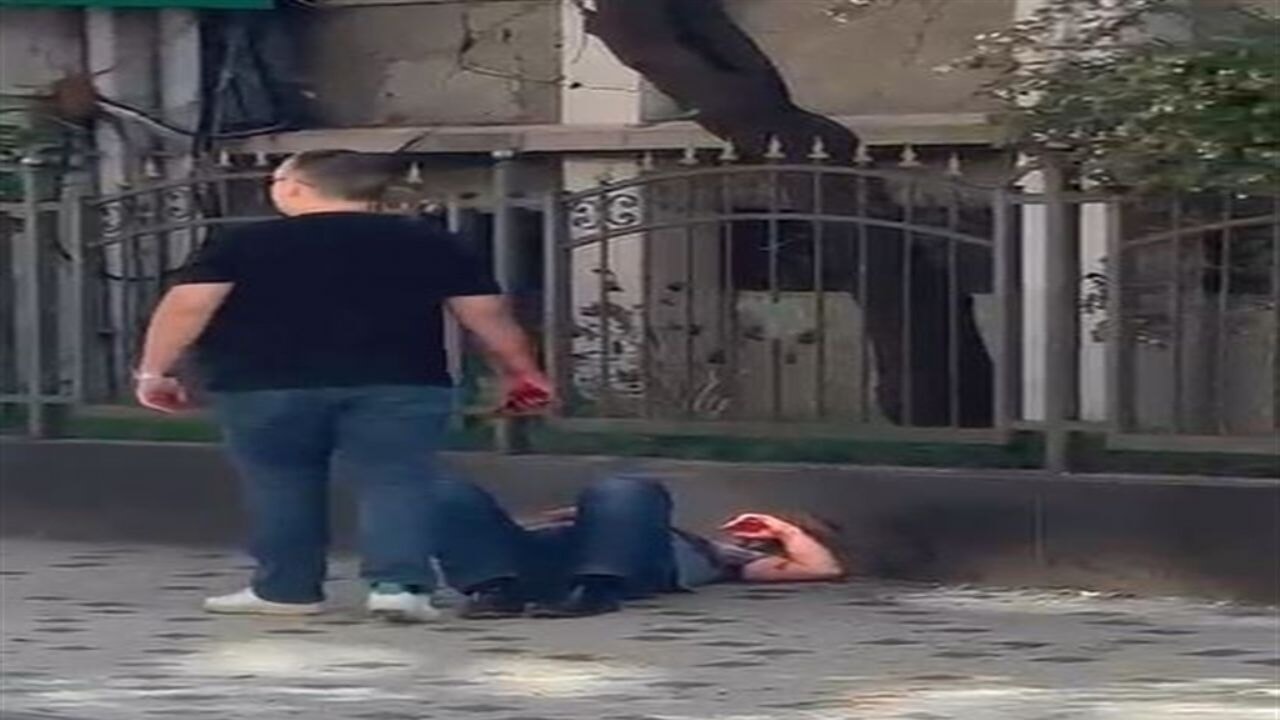 İş insanı bıçaklanarak öldürüldü