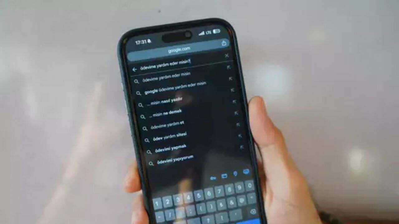 Dikkat: Öğrenciler için 'Ödev karaborsası' uyarısı