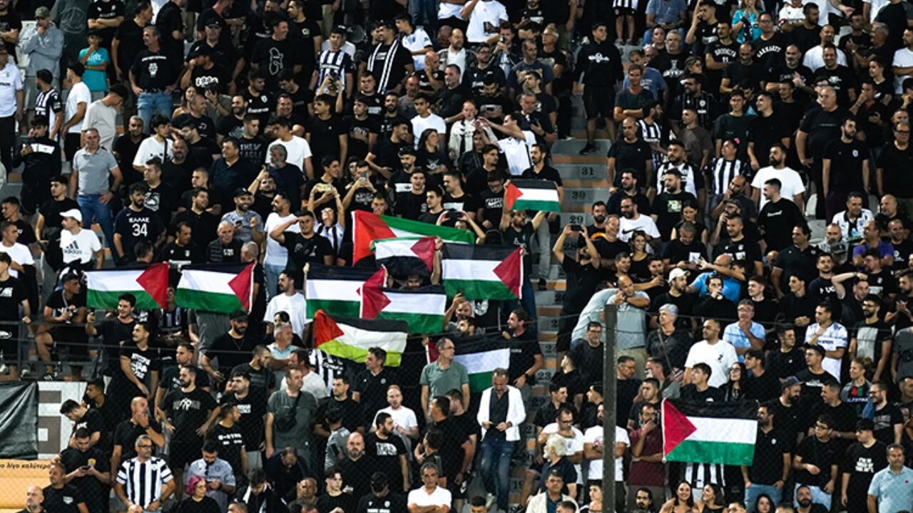 PAOK taraftarları, Maccabi Tel Aviv maçında Filistin'e destek verdi