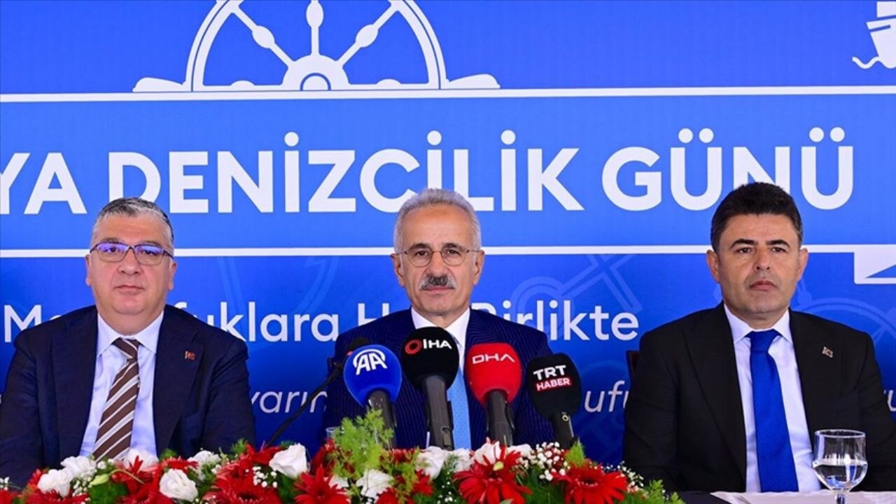 Bakan Uraloğlu: Denizcilikte Türkiye ilk 10'da