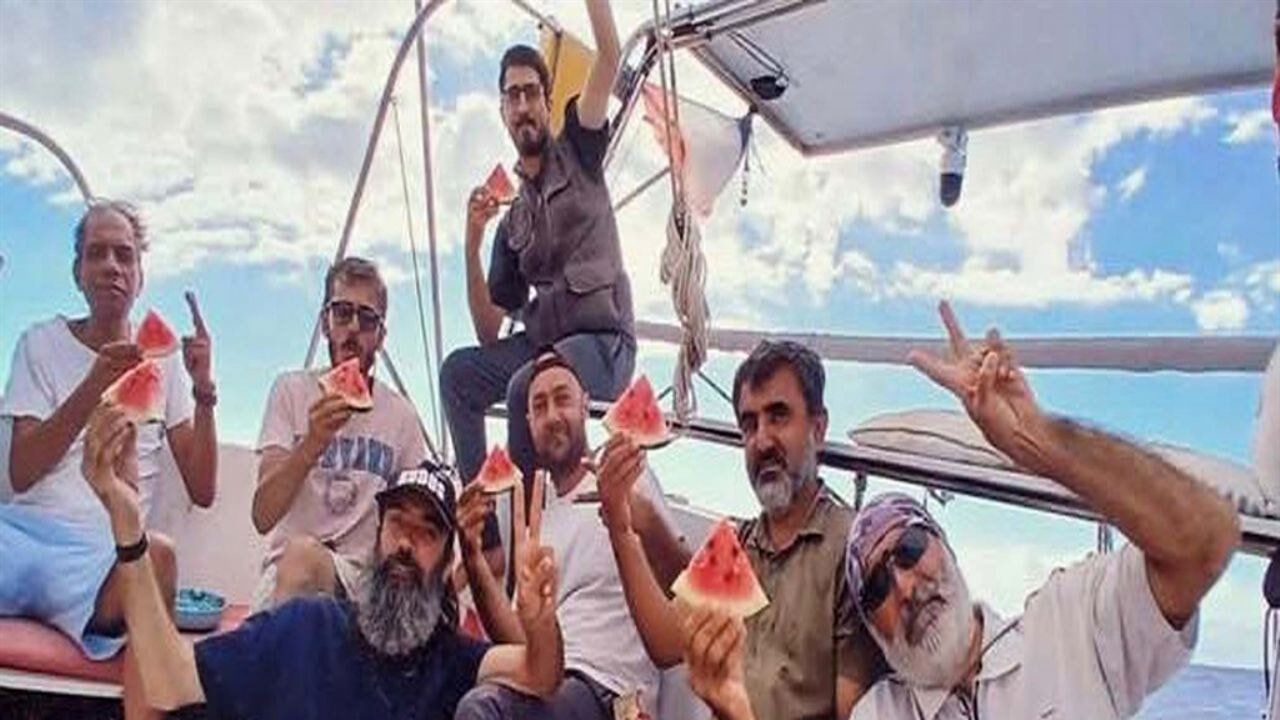 Arızalanan Sumud teknesinde büyük sevinç: Türk Donanması yetişti!