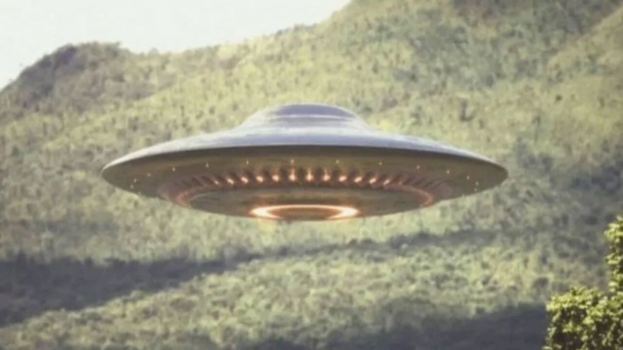 ABD Kongresi UFO'lar İçin Rusya ile Masaya mı Oturuyor?
