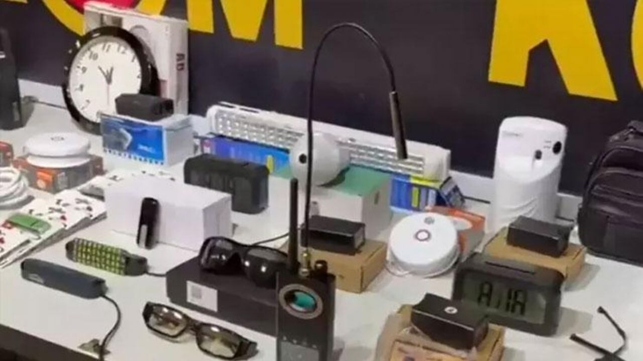 Gizli dinleme ve görüntü alma cihazları ele geçirildi