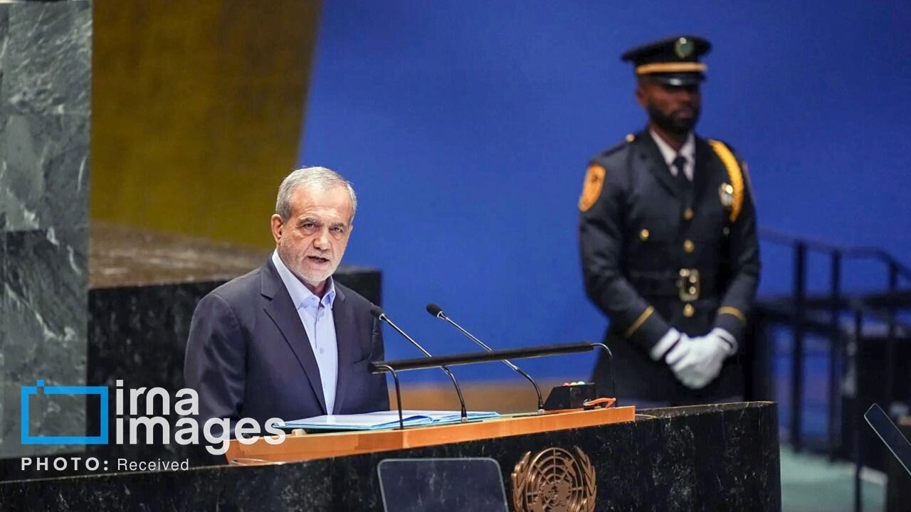 Pezeşkiyan: İran asla boyun eğmeyecek