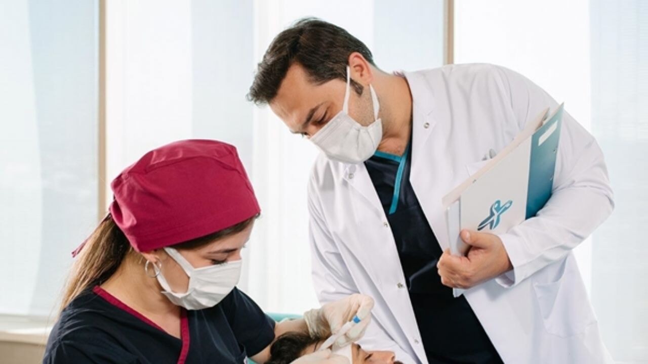 DHI Saç Ekimi Yöntemi Nasıl Yapılır?