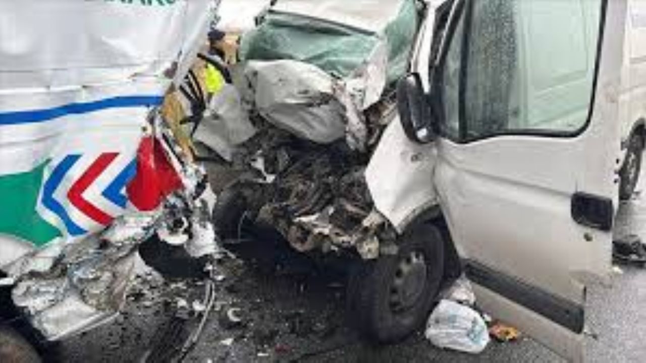 Aksaray'da trafik kazasında 2 asker şehit oldu, 1 kişi öldü