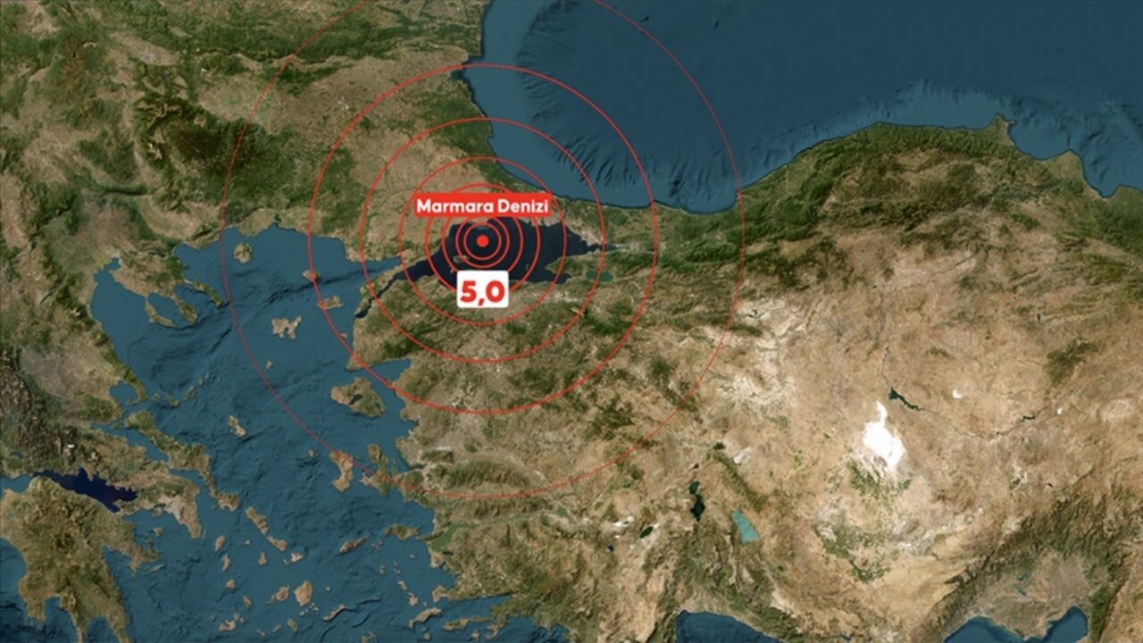 Tekirdağ açıklarında 5 büyüklüğünde deprem; İstanbul'da da hissedildi