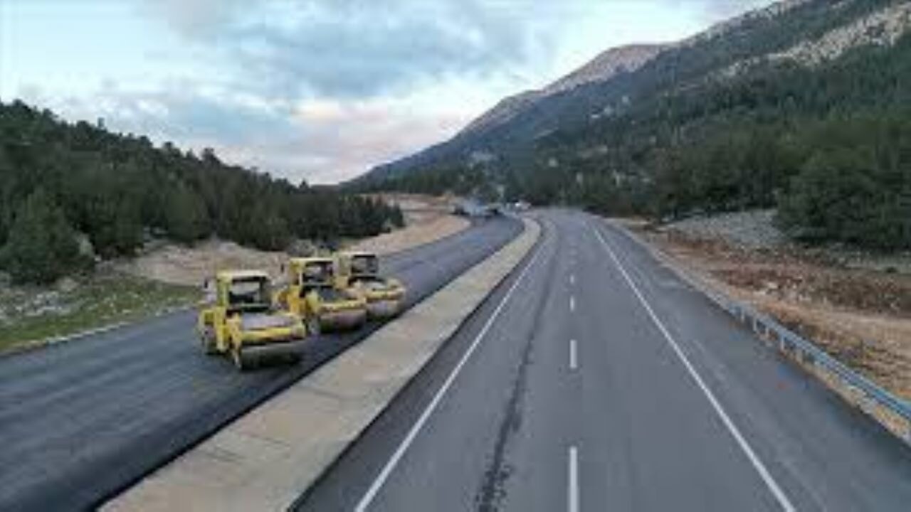 Türkiye genelinde yol kapatma ve çalışma uyarıları peş peşe geldi!