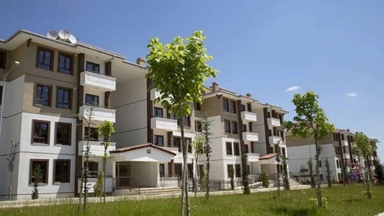 'Emekliye kiralık değildir... emekliler aramasın' ilanı...