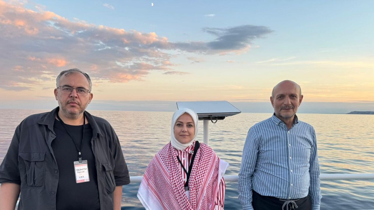 İsrail, Vicdan Gemisi'ne el koydu! Gemide milletvekillerimiz bulunuyor