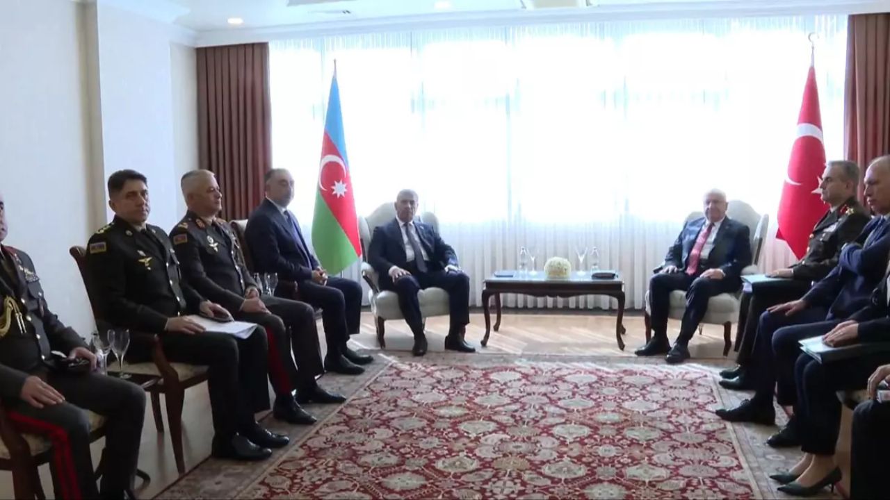 Ankara'da üçlü savunma zirvesi: Türkiye, Azerbaycan ve Gürcistan bir masada