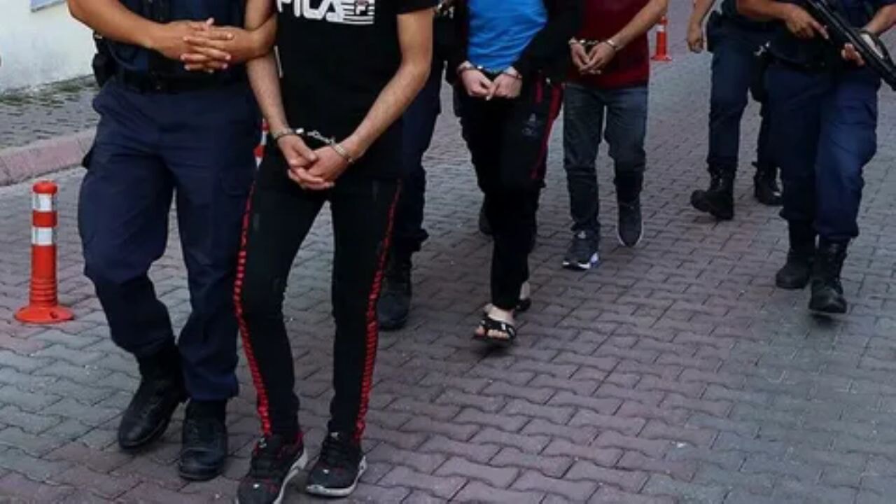 Nitelikli dolandırıcılık ve 'sanal kumar' suçlarına yönelik operasyonlarda 28 şüpheli yakalandı