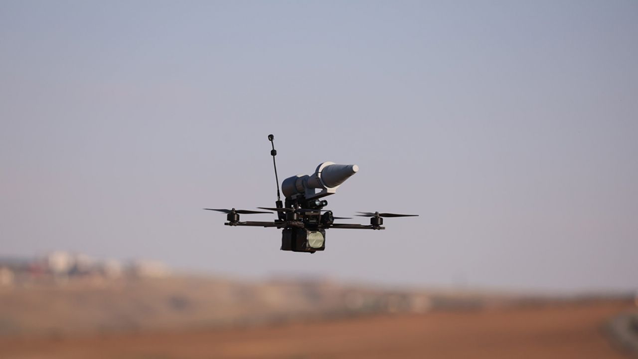 Türkiye'de ilk: KarguFPV, zırhlı aracı tam isabetle vurdu