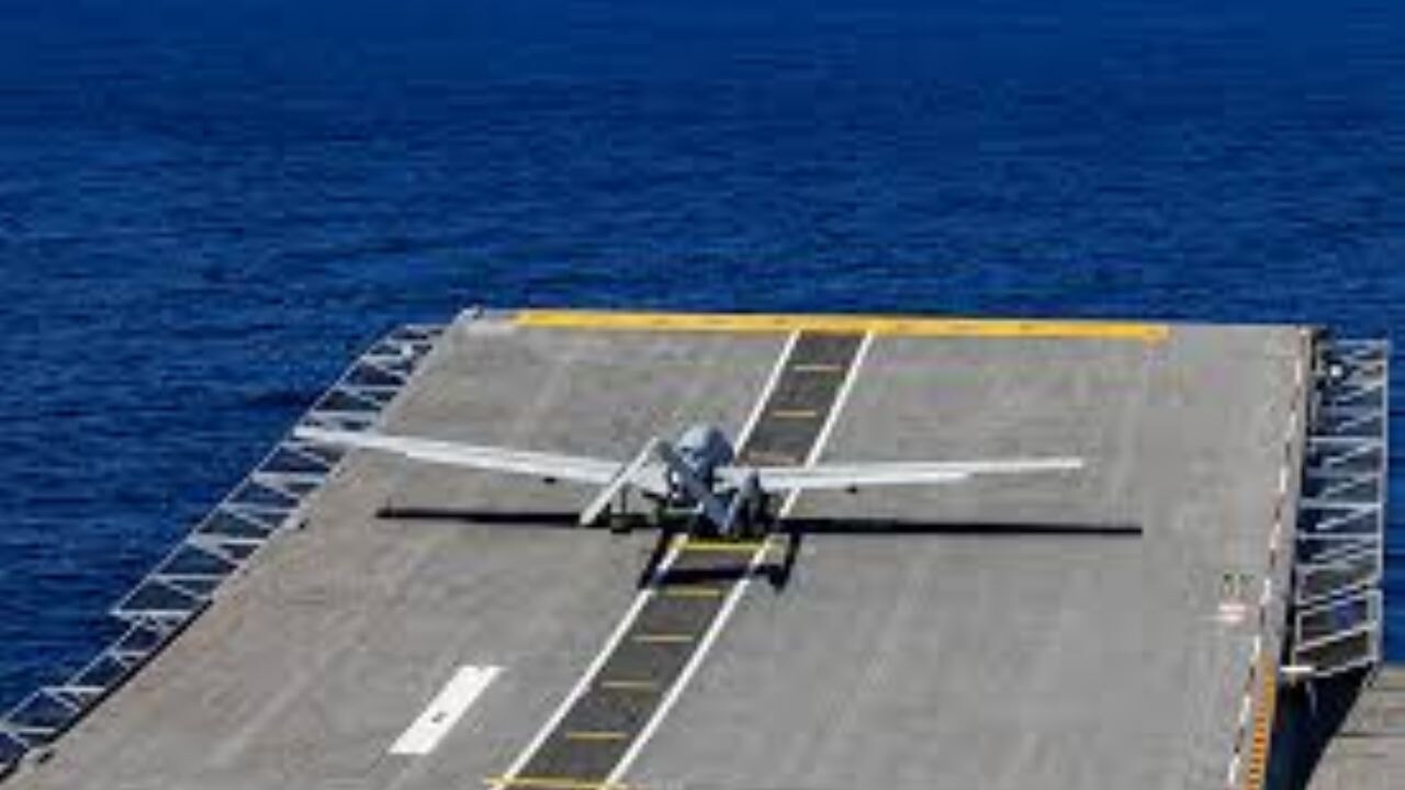 Milli SİHA'lar DENİZKURDU-I/2025 Tatbikatı'nda gövde gösterisi yaptı