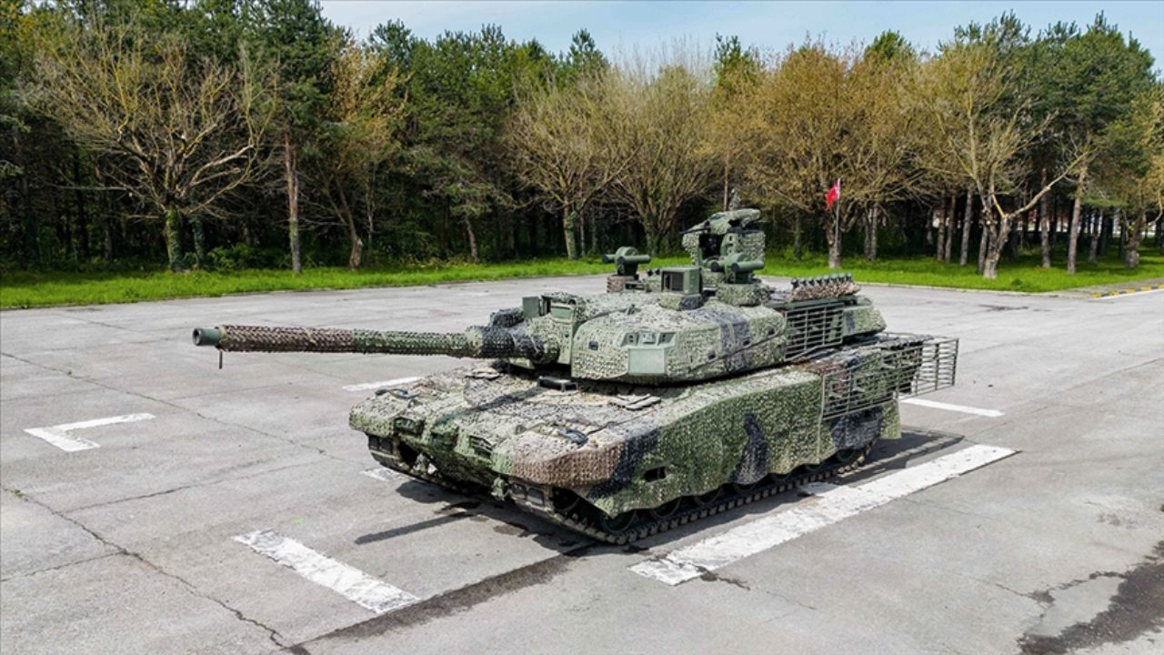 İlk teslimat tarihi belli oldu! Yeni ALTAY tankının özellikleri…