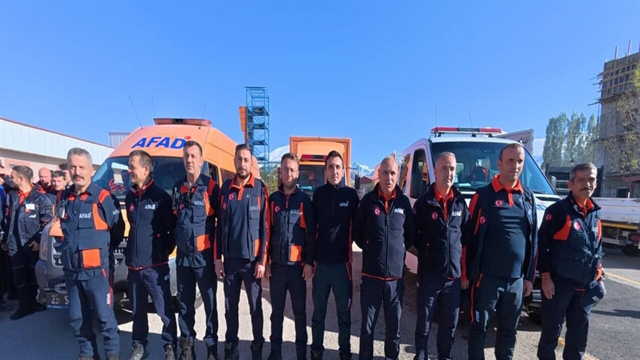 AFAD ekibi dualarla Gazze'ye uğurlandı