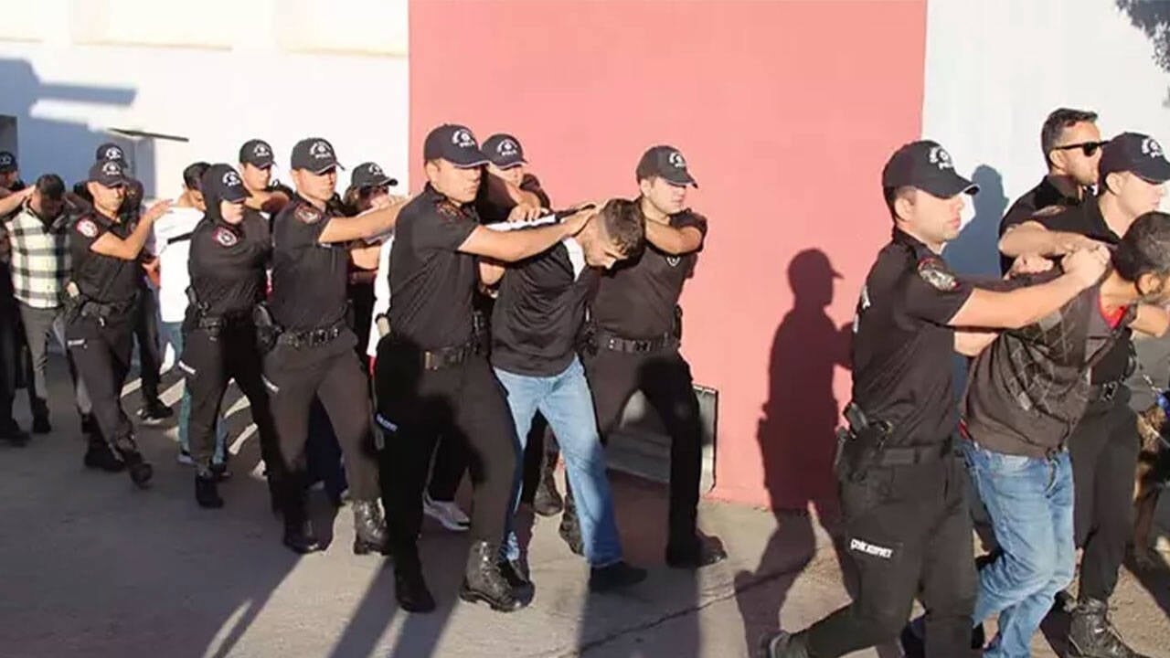 Bayğaralar suç örgütüne yönelik düzenlenen operasyonlarda 106 şüpheli yakalandı