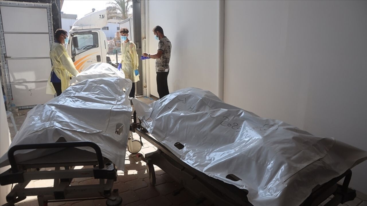 Filistinlilerin teslim alınan cenazelerinde İsrail vahşetinin izleri…